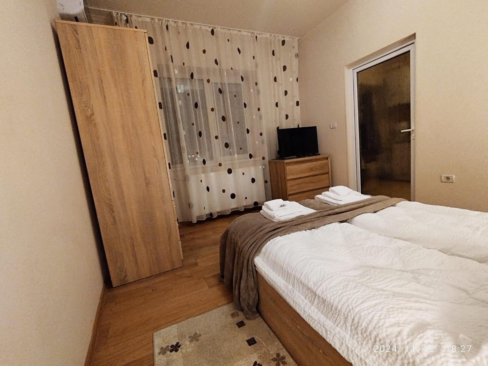 Apartament Andreas อาราด ภายนอก รูปภาพ